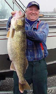 WA Record Walleye 19.3 lbs